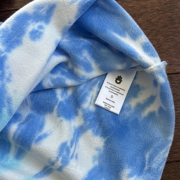 Spiritual Gangster Luna Crop Hoodie Aruba Blue White Tie Dye Terry S NWOT - Picture 7 of 8